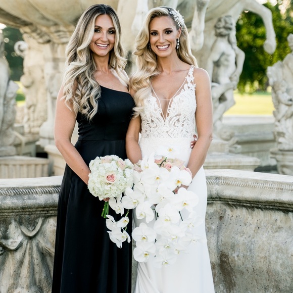 Meet your Posher, Jennifer - Picture 1 of 1